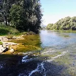 Apartma Skrilje Apartamento *