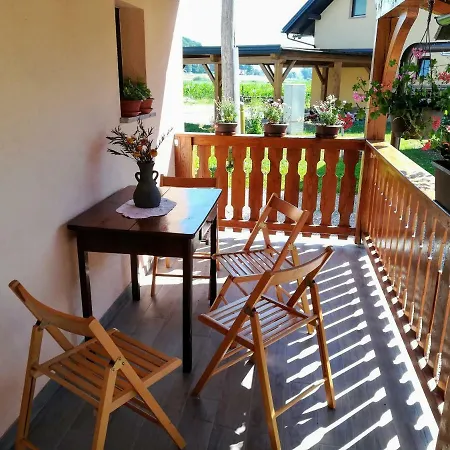 Apartma Skrilje * Gradac