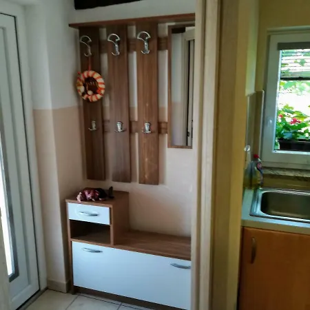 Apartma Skrilje Gradac
